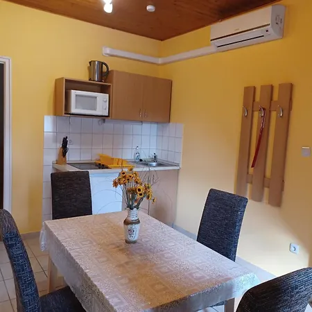 Andrea Apartmanhaz Apartment Balatongyorok Exterior photo