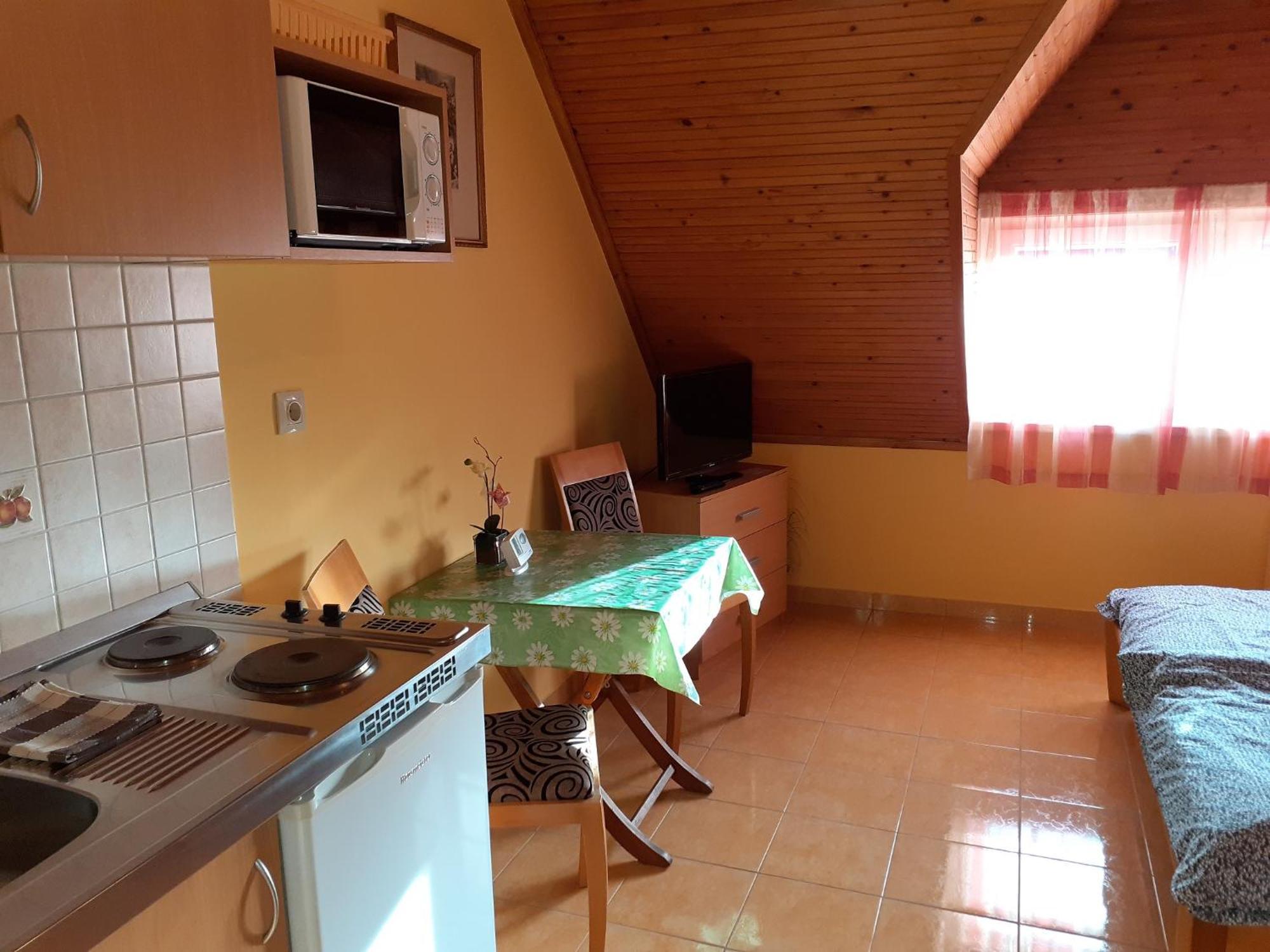 Apartament Andrea Apartmanhaz Balatongyörök