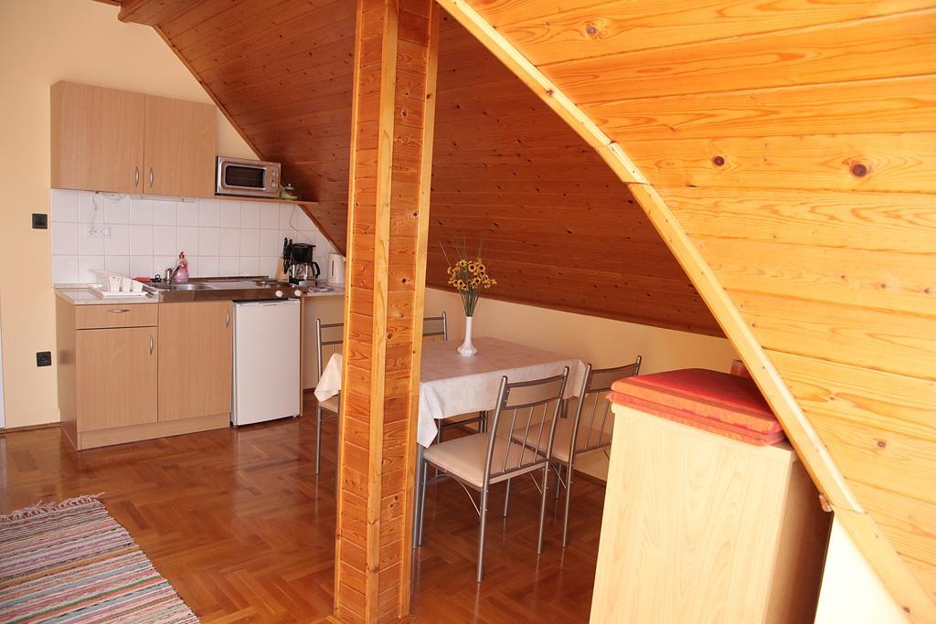 Apartament Andrea Apartmanhaz