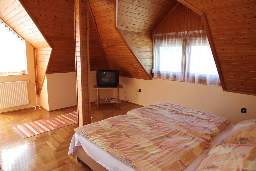 Andrea Apartmanhaz Apartament