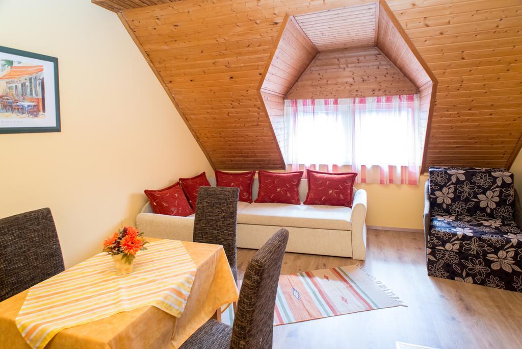 Andrea Apartmanhaz Balatongyörök
