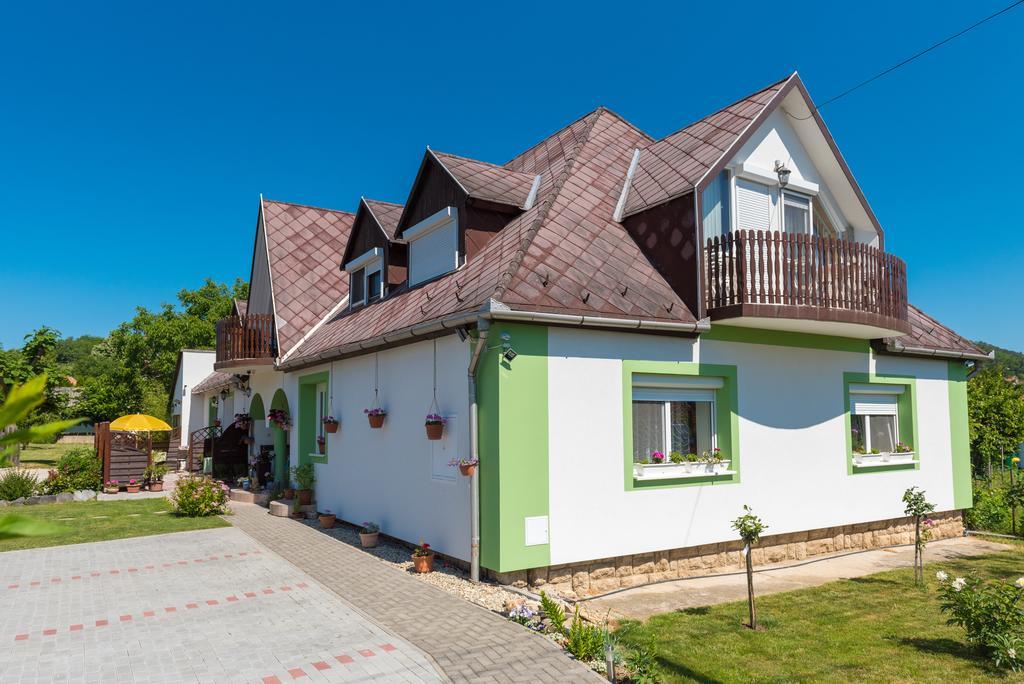Andrea Apartmanhaz Appartement *